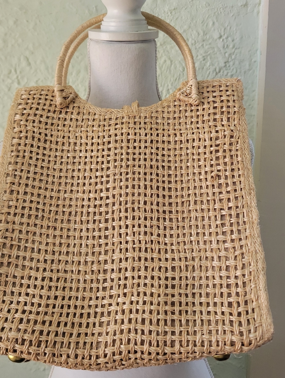 Vintage Woven Straw Raffia Bag Embroidered Floral Tyler Made In Phillipines - Picture 4 of 16